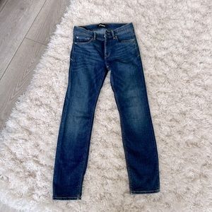 Express Jeans Skinny Mid-Rise 2 Short